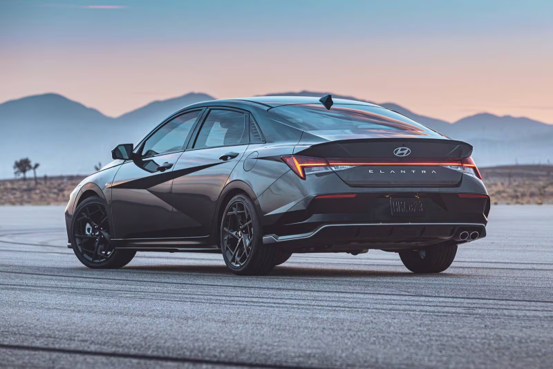 2025_hyundai_elantra_sedan_limited_2